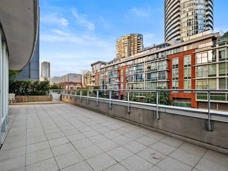 202-689 Abbott Street, Vancouver, BC, V6B 0J2 - 14