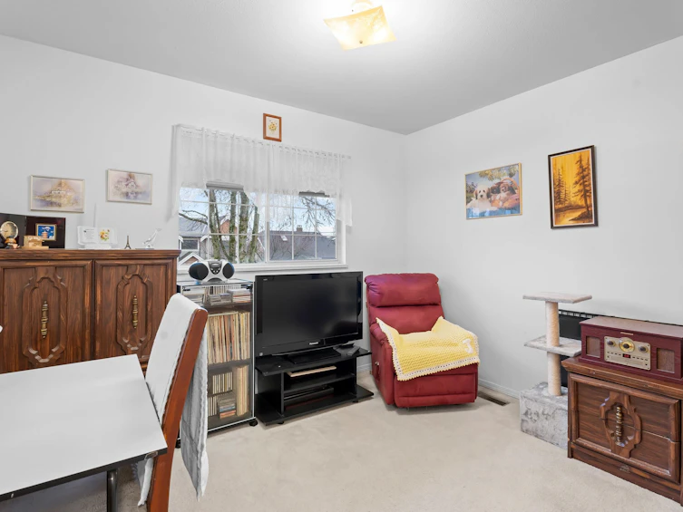 7489 18th Avenue, Burnaby, BC, V3N 1H8 - 31