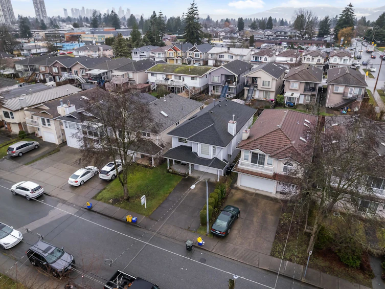 7489 18th Avenue, Burnaby, BC, V3N 1H8 - 40