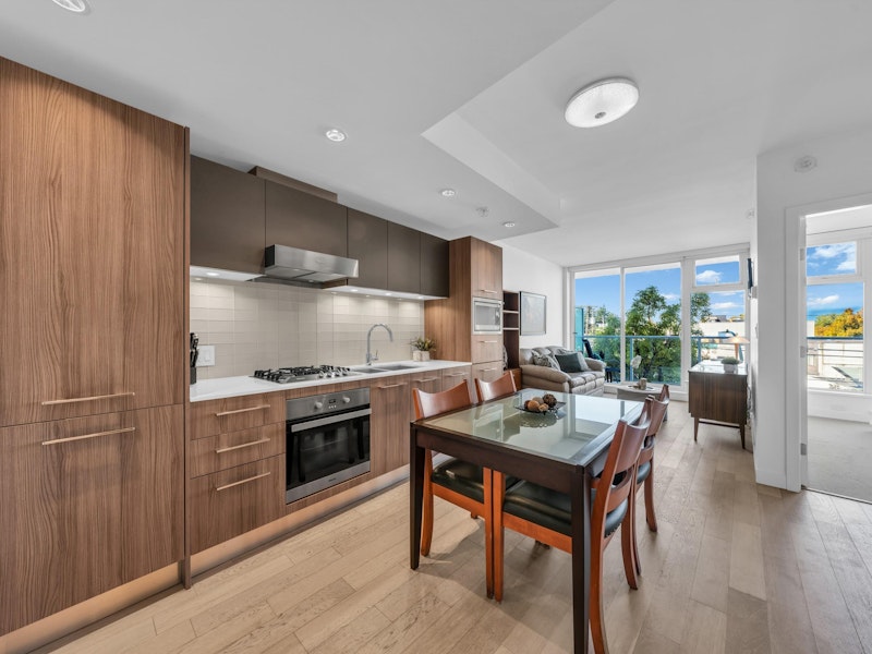 306 - 4638 Gladstone Street, Vancouver BC