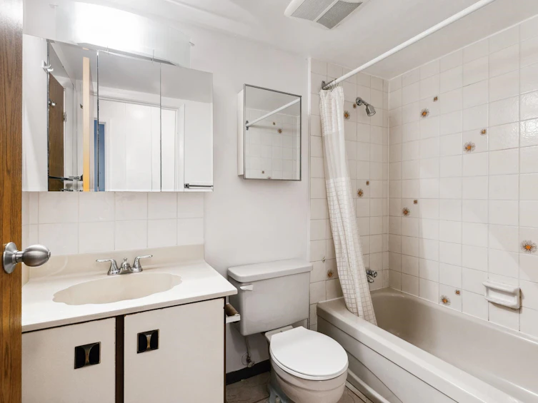212-1350 Comox Street, Vancouver, BC, V6E 4E1 - 7