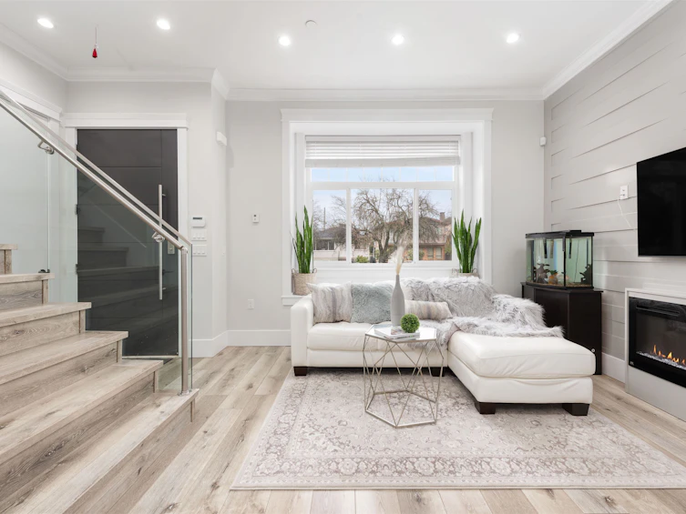 250 E 54th Avenue, Vancouver, BC, V5X 1K9 - 3