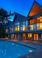 920 King Georges Way