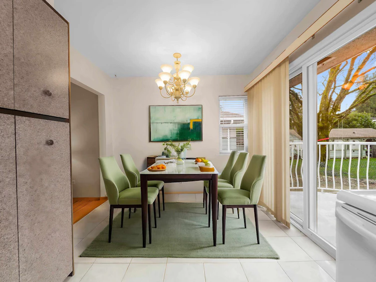 11660 98a Avenue, Surrey, BC, V3V 2K9 - 10