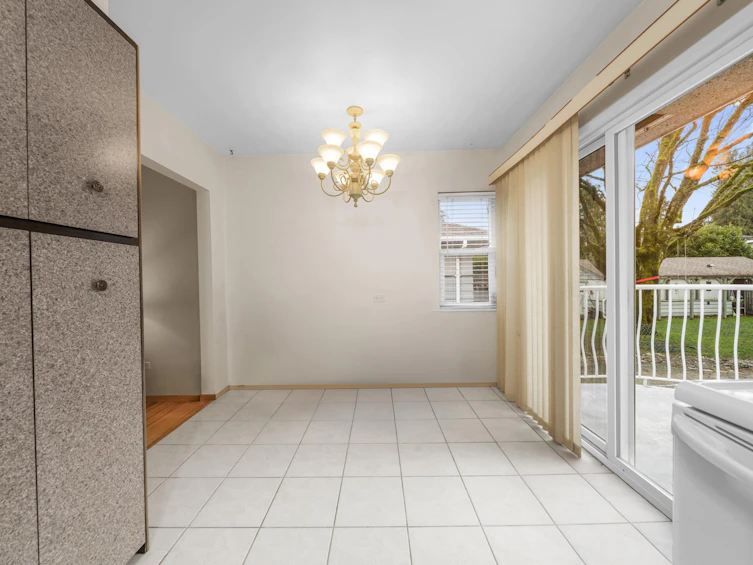 11660 98a Avenue, Surrey, BC, V3V 2K9 - 11