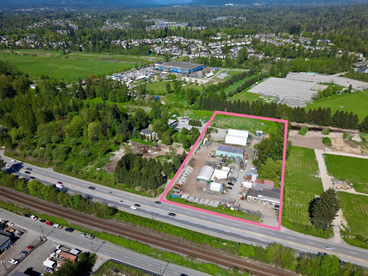 23549 Lougheed Highway, Maple Ridge, BC, V2W 1B8