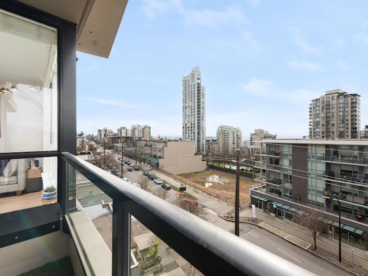601-160 W 3rd Street, North Vancouver, BC, V7M 0A9 - 19