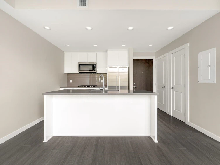 417-255 W 1st Street, North Vancouver, BC, V7M 3G8 - 9