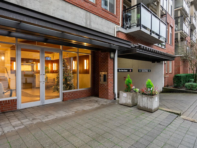 201-101 Morrissey Road, Port Moody, BC, V3H 0E6 - 4