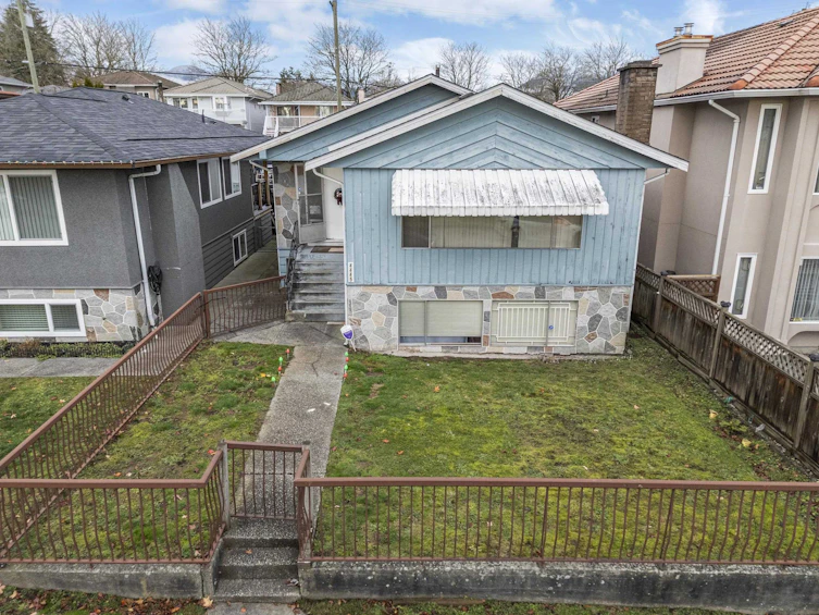 4445 Parker Street, Burnaby, BC, V5C 3C7 - 9