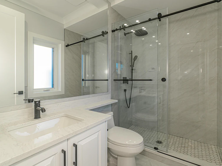 11080 King Road, Richmond, BC, V7A 3B4 - 23