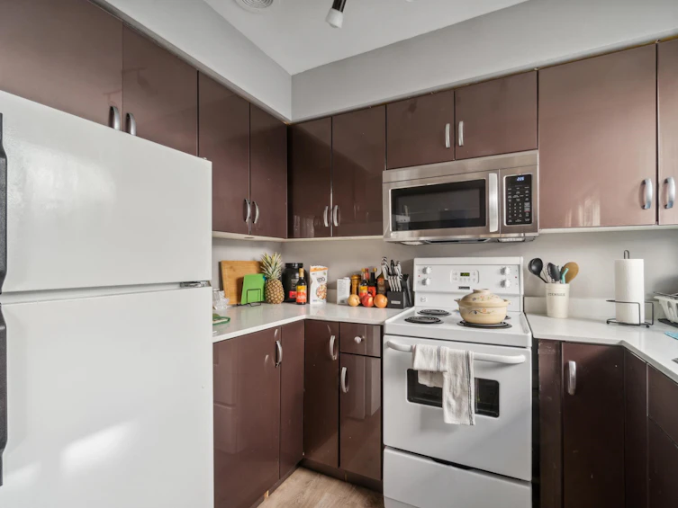 108-8622 Selkirk Street, Vancouver, BC, V6P 4J3 - 9