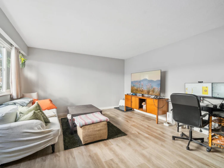 108-8622 Selkirk Street, Vancouver, BC, V6P 4J3 - 5