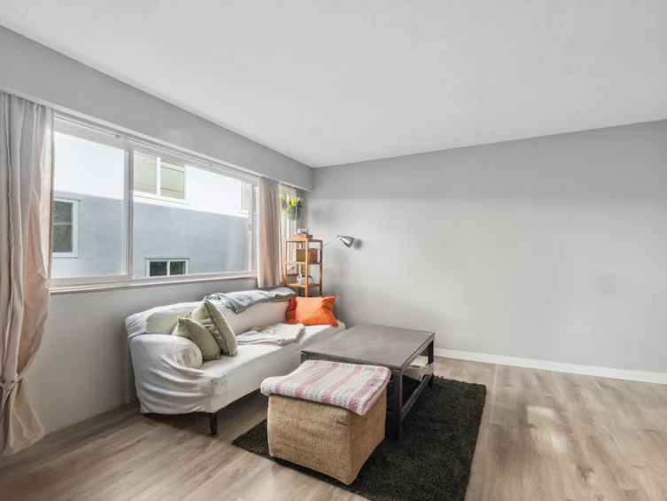 108-8622 Selkirk Street, Vancouver, BC, V6P 4J3 - 6