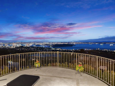 1365 Whitby Road - 3
