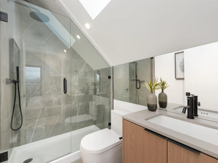 2-351 E 38th Avenue, Vancouver, BC, V5W 1H5 - 30
