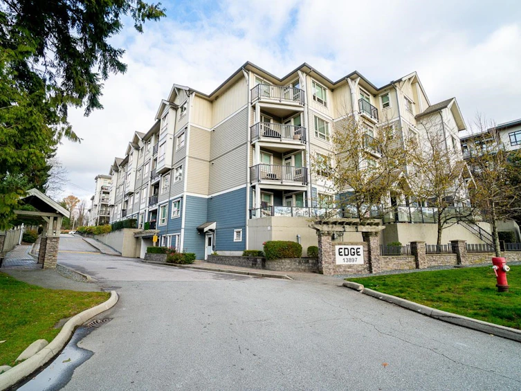 506-13897 Fraser Highway, Surrey, BC, V3T 0G8
