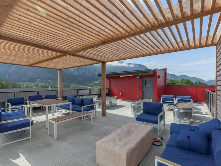 201,203-37762 Third Avenue, Squamish, BC, V8B 1C3 - 6