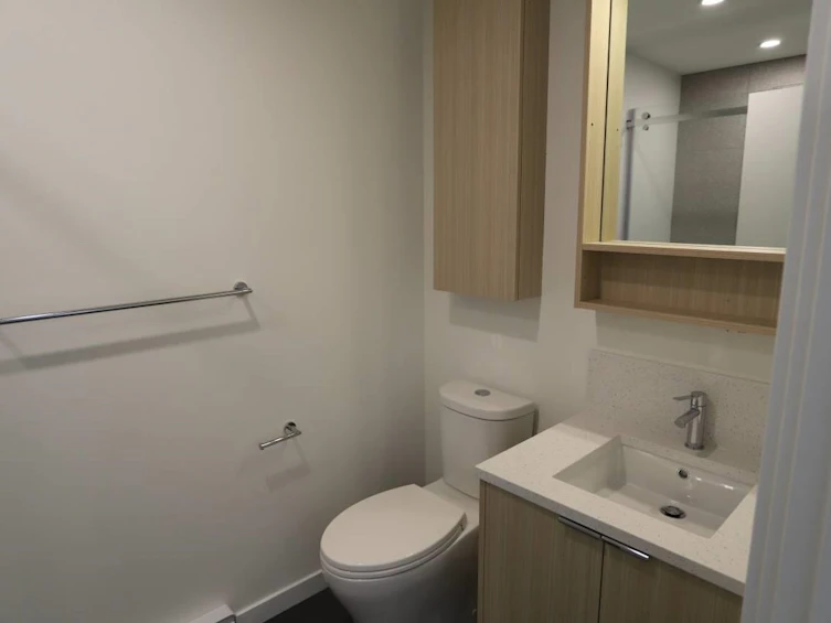 201,203-37762 Third Avenue, Squamish, BC, V8B 1C3 - 4