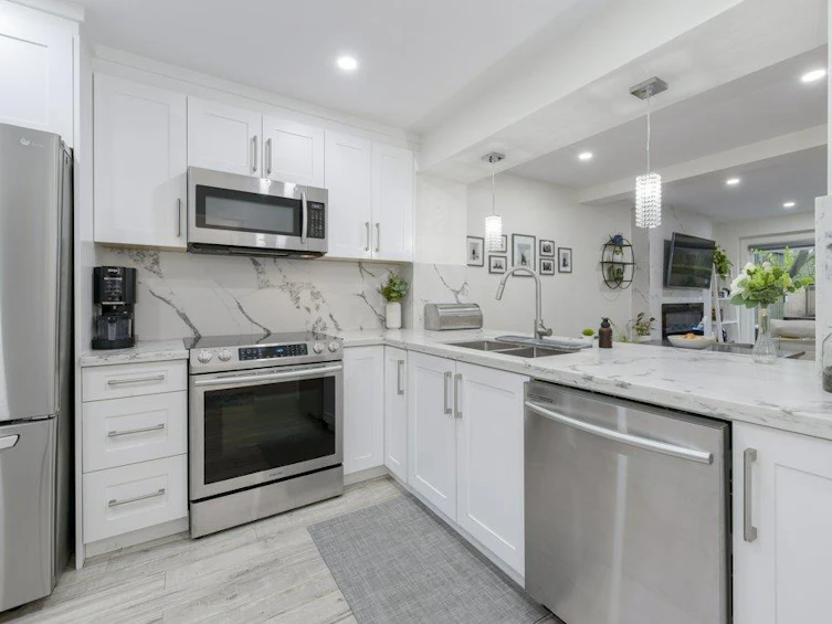 2957 Mira Place, Burnaby, BC, V3J 1B7 - 9