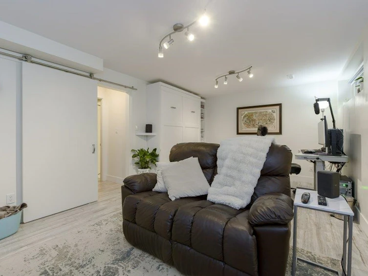 2957 Mira Place, Burnaby, BC, V3J 1B7 - 30