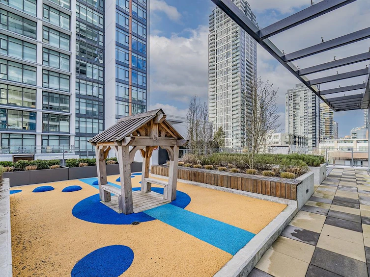 1607-6511 Sussex Avenue, Burnaby, BC, V5J 5C2 - 23