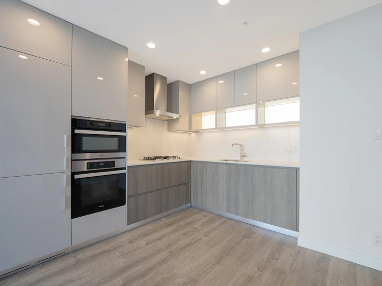 1607-6511 Sussex Avenue, Burnaby, BC, V5J 5C2 - 8