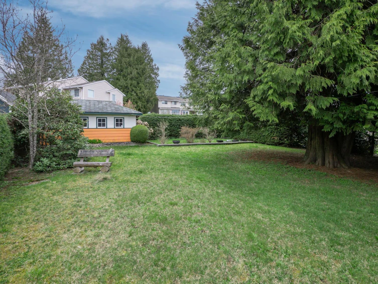 772 O'shea Road, Gibsons, BC, V0N 1V9 - 2