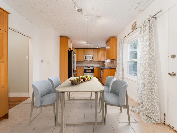 3007 W 32nd Avenue, Vancouver, BC, V6L 2B9 - 5