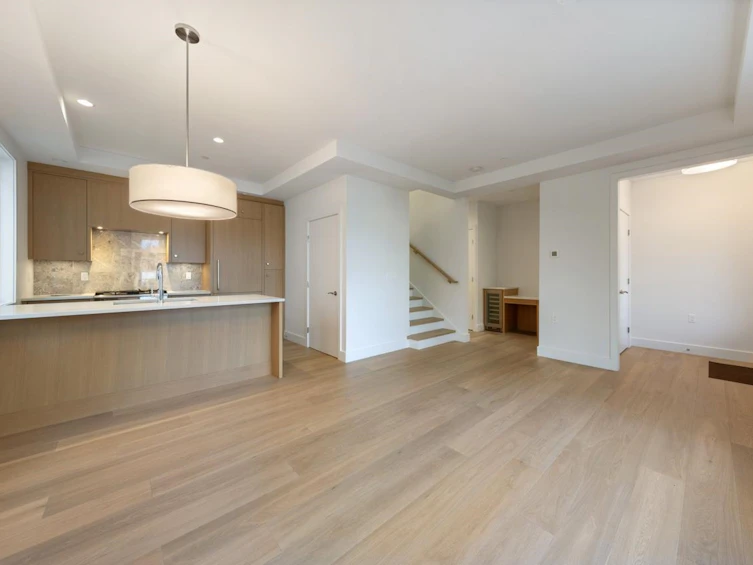 1136 E 26th Avenue, Vancouver, BC, V5V 2J7 - 7
