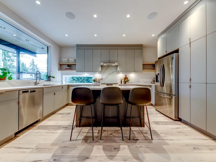 8409 Matterhorn Drive, Whistler, BC, V8E 0G1 - 3