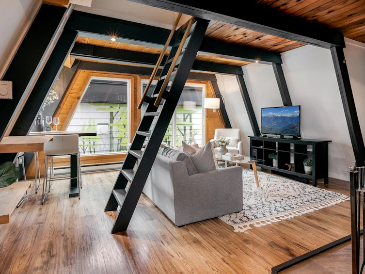 8409 Matterhorn Drive, Whistler, BC, V8E 0G1 - 14