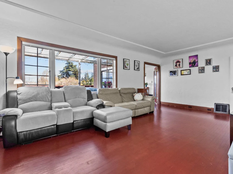 2516 Courtenay Street, Vancouver, BC, V6R 3X3 - 6