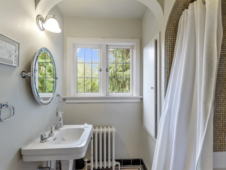 6037 Chancellor Boulevard, Vancouver, BC, V6T 1E8 - 12
