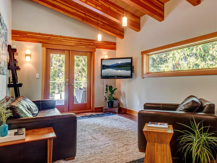 9557 Emerald Drive, Whistler, BC, V8E 0G5 - 10