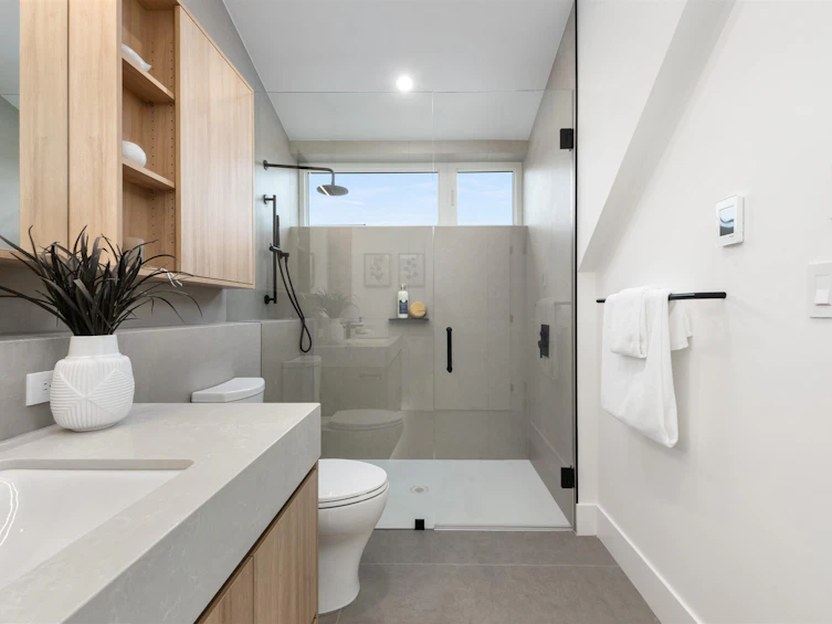2-3151 W 10th Avenue, Vancouver, BC, V6K 2L1 - 17