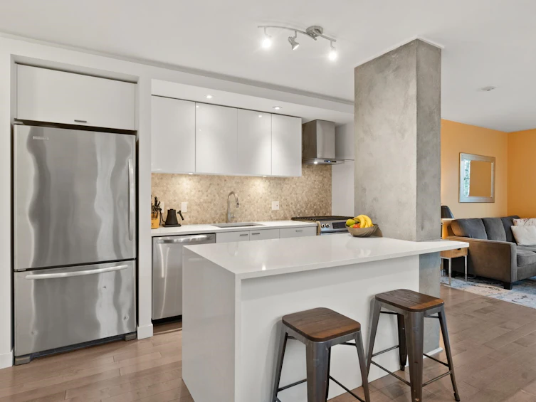 303-328 E 11 Avenue, Vancouver, BC, V5T 4W1 - 4