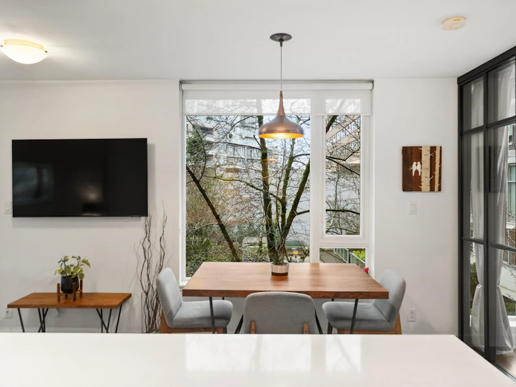 303-328 E 11 Avenue, Vancouver, BC, V5T 4W1 - 5