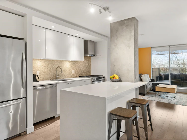 303-328 E 11 Avenue, Vancouver, BC, V5T 4W1 - 11