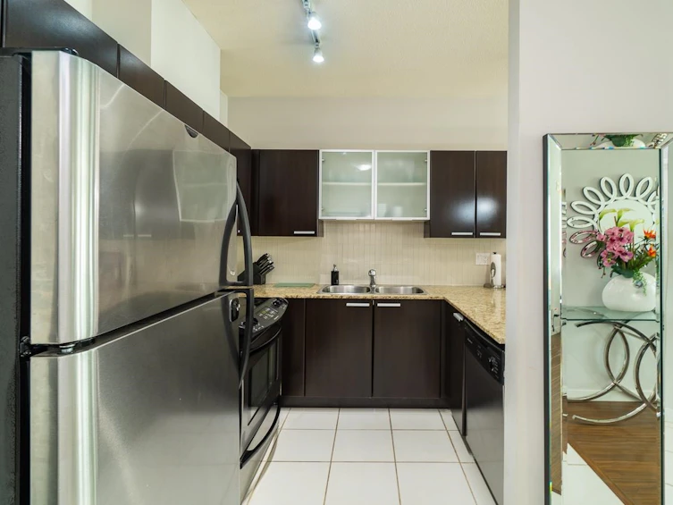 409-10455 University Drive, Surrey, BC, V3T 0A5 - 5