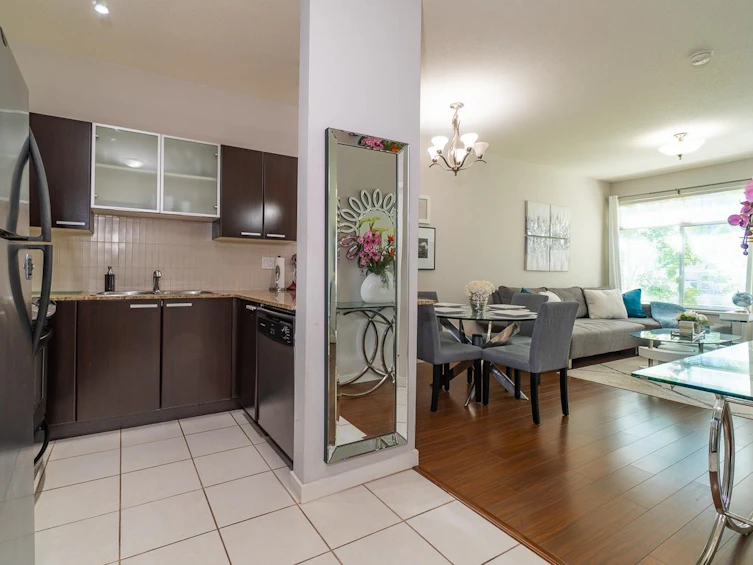 409-10455 University Drive, Surrey, BC, V3T 0A5 - 6