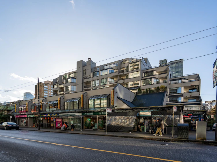 207-1270 Robson Street, Vancouver, BC, V6E 3Z6 - 2