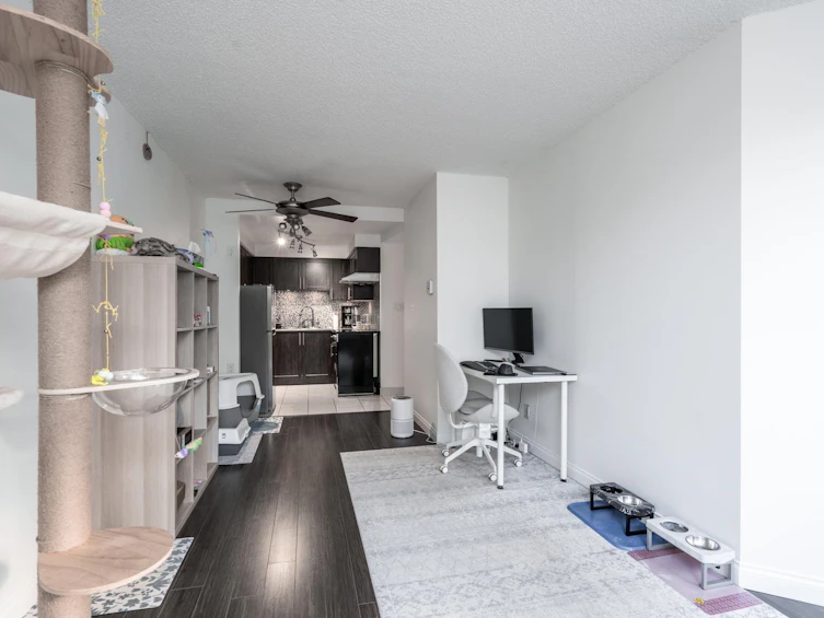 207-1270 Robson Street, Vancouver, BC, V6E 3Z6 - 10