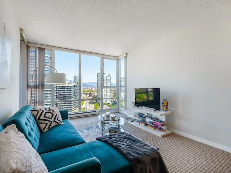 2102-1033 Marinaside Crescent, Vancouver, BC, V6Z 3A3 - 3