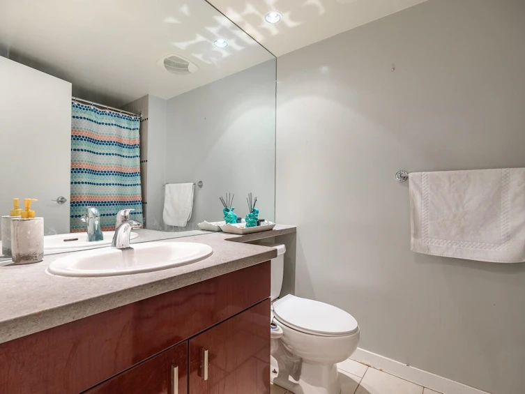 2102-1033 Marinaside Crescent, Vancouver, BC, V6Z 3A3 - 22