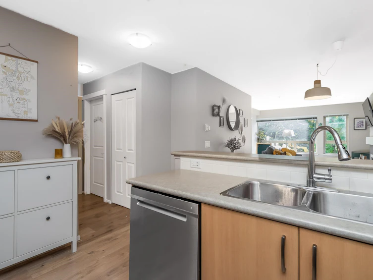 312-801 Klahanie Drive, Port Moody, BC, V3H 5K4 - 9