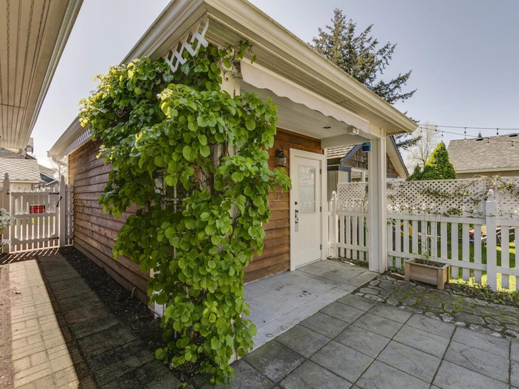 34866 Clayburn Road, Abbotsford, BC, V2S 7Y9 - 32
