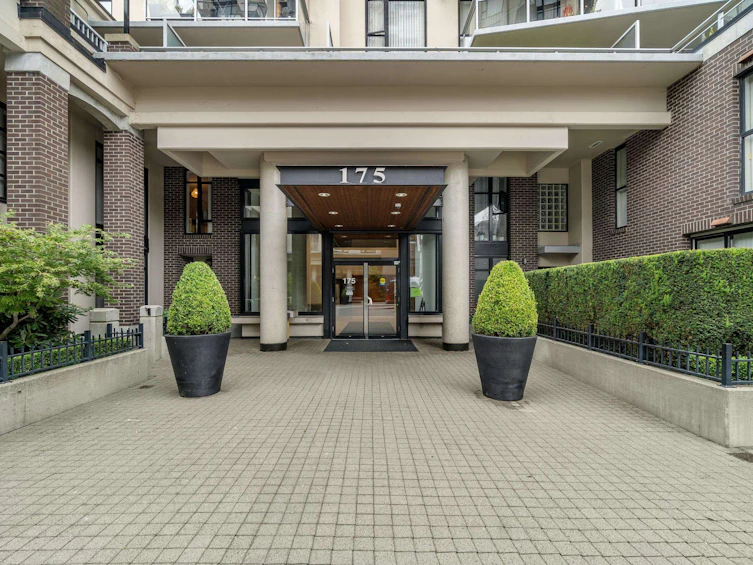 1014-175 W 1st Street, North Vancouver, BC, V7M 3N9 - 14