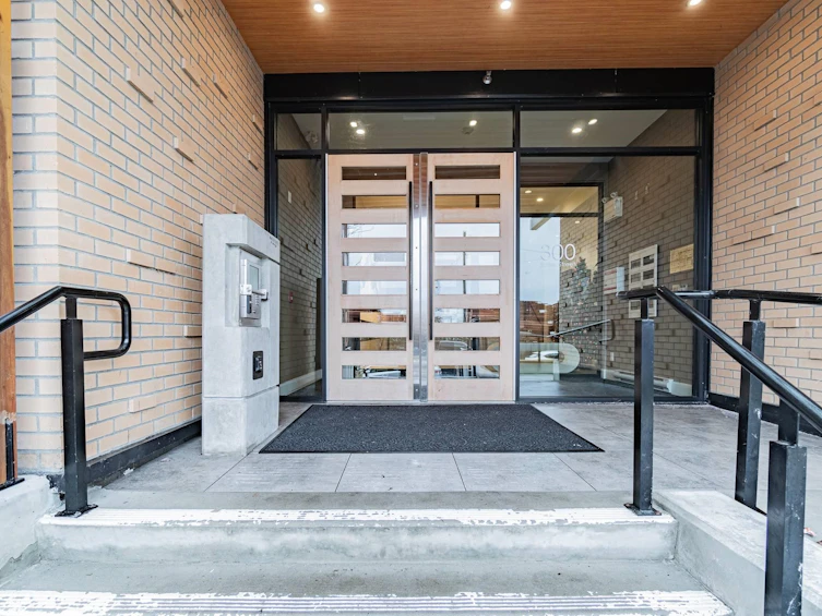 301-300 Salter Street, New Westminster, BC, V3M 0L9 - 4