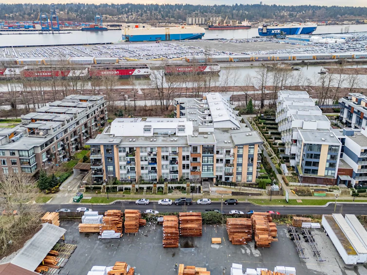 301-300 Salter Street, New Westminster, BC, V3M 0L9 - 40